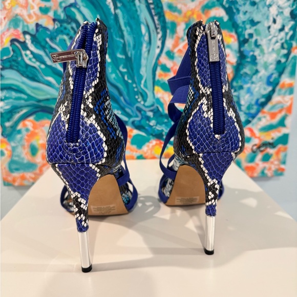 Jessica Simpson Women's Jyra Heeled Sandal -Royal Blue snakeskin - Picture 6 of 7